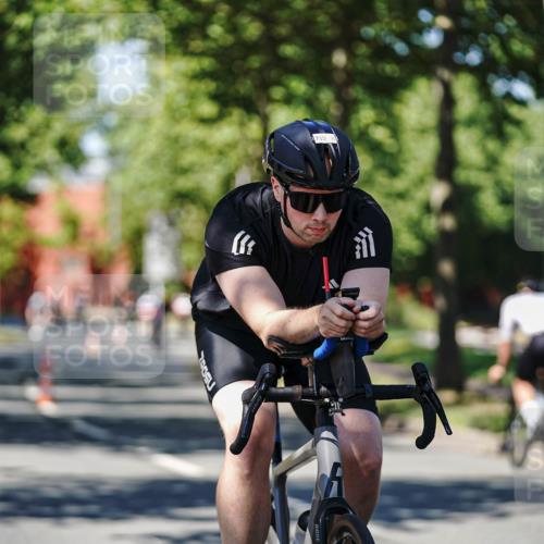 09.08.2026 - GEWOBA Citytriathlon Bremen Michael Burmester http://msf.ph/oto/9948009 09.08.2026 12:28:40 Radfahren 610, 619, 652, 658, 698, 719, 795 meine-sportfotos.de