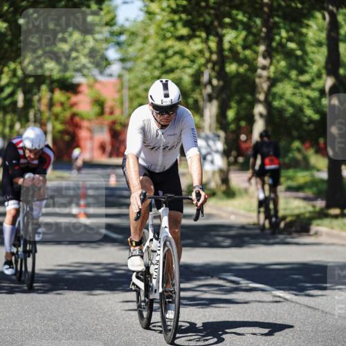 09.08.2026 - GEWOBA Citytriathlon Bremen Michael Burmester http://msf.ph/oto/9948026 09.08.2026 12:28:52 Radfahren 556, 619, 652, 658, 691, 703, 764, 795, 843, 878, 969 meine-sportfotos.de
