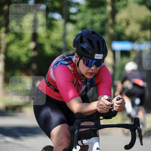 09.08.2026 - GEWOBA Citytriathlon Bremen Michael Burmester http://msf.ph/oto/9948032 09.08.2026 12:28:54 Radfahren 556, 563, 658, 688, 691, 703, 764, 795, 843, 878, 969 meine-sportfotos.de