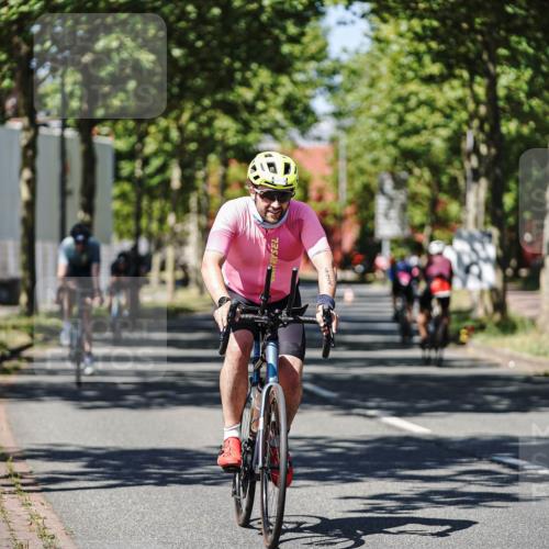 09.08.2026 - GEWOBA Citytriathlon Bremen Michael Burmester http://msf.ph/oto/9948038 09.08.2026 12:29:02 Radfahren 112, 540, 556, 563, 688, 691, 692, 703, 764, 843, 878, 969, 1007, 1141 meine-sportfotos.de