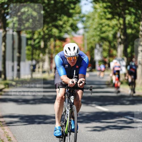 09.08.2026 - GEWOBA Citytriathlon Bremen Michael Burmester http://msf.ph/oto/9948082 09.08.2026 12:29:41 Radfahren 575, 618, 641, 642, 697, 825, 905, 999, 1011 meine-sportfotos.de