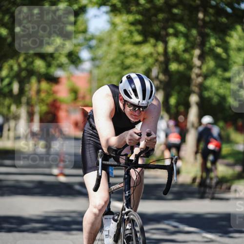 09.08.2026 - GEWOBA Citytriathlon Bremen Michael Burmester http://msf.ph/oto/9948132 09.08.2026 12:30:33 Radfahren 544, 605, 683, 746, 794, 959, 993, 1019, 1116, 1117, 1149 meine-sportfotos.de