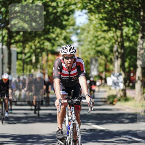 09.08.2026 - GEWOBA Citytriathlon Bremen Michael Burmester http://msf.ph/oto/9948166 09.08.2026 12:31:11 Radfahren 580, 589, 592, 645, 646, 685, 710, 721, 775, 824, 852, 882, 909, 947, 1101 meine-sportfotos.de