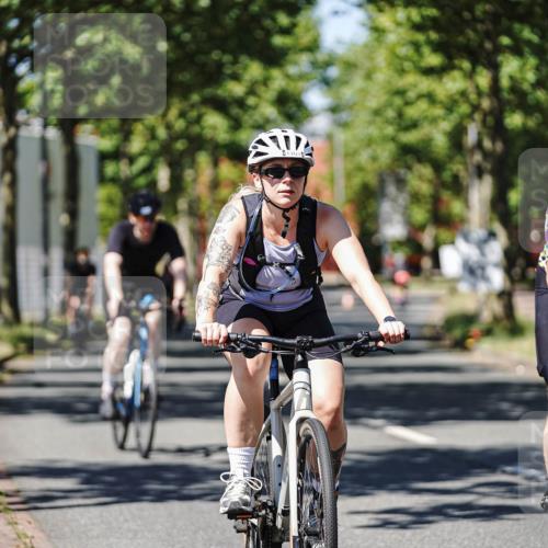 09.08.2026 - GEWOBA Citytriathlon Bremen Michael Burmester http://msf.ph/oto/9948173 09.08.2026 12:31:14 Radfahren 580, 589, 592, 645, 646, 685, 686, 710, 721, 775, 793, 852, 909, 947, 1101, 1150 meine-sportfotos.de