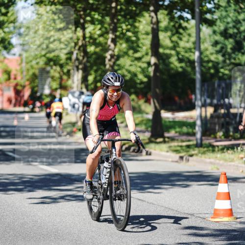 09.08.2026 - GEWOBA Citytriathlon Bremen Michael Burmester http://msf.ph/oto/9948279 09.08.2026 12:33:23 Radfahren 730, 769, 879, 880, 1133 meine-sportfotos.de