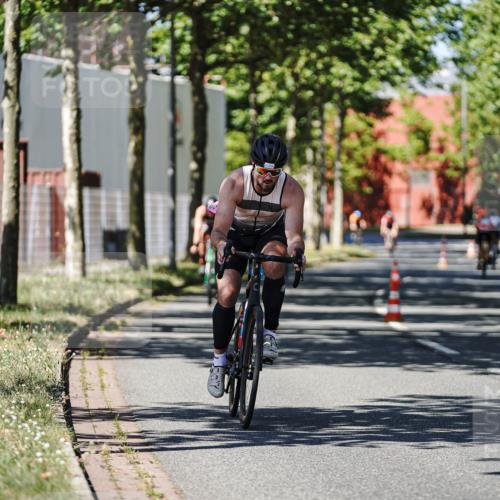 09.08.2026 - GEWOBA Citytriathlon Bremen Michael Burmester http://msf.ph/oto/9948300 09.08.2026 12:33:51 Radfahren 648, 750, 784, 932, 1006, 1158 meine-sportfotos.de