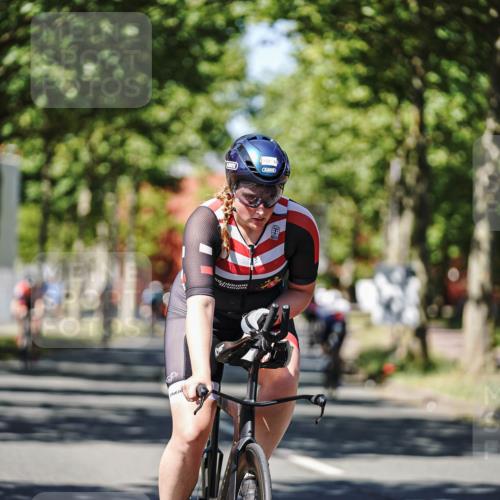 09.08.2026 - GEWOBA Citytriathlon Bremen Michael Burmester http://msf.ph/oto/9948308 09.08.2026 12:33:57 Radfahren 655, 750, 877, 914, 932, 1158 meine-sportfotos.de