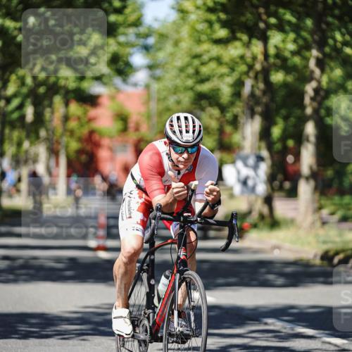 09.08.2026 - GEWOBA Citytriathlon Bremen Michael Burmester http://msf.ph/oto/9948331 09.08.2026 12:34:16 Radfahren 545, 611, 655, 877, 1013, 1015, 1143, 1160 meine-sportfotos.de