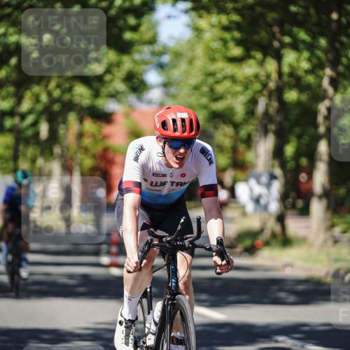 09.08.2026 - GEWOBA Citytriathlon Bremen Michael Burmester http://msf.ph/oto/9948338 09.08.2026 12:34:21 Radfahren 569, 611, 733, 808, 1013, 1015, 1130, 1143, 1160 meine-sportfotos.de