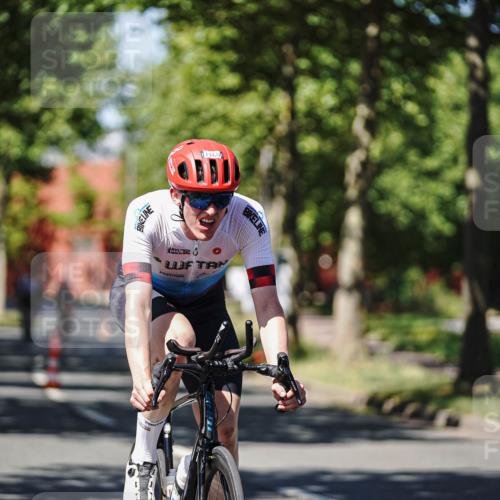 09.08.2026 - GEWOBA Citytriathlon Bremen Michael Burmester http://msf.ph/oto/9948339 09.08.2026 12:34:21 Radfahren 569, 611, 733, 808, 1013, 1015, 1130, 1143, 1160 meine-sportfotos.de