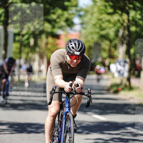 09.08.2026 - GEWOBA Citytriathlon Bremen Michael Burmester http://msf.ph/oto/9948394 09.08.2026 12:35:08 Radfahren 555, 574, 598, 624, 638, 778, 807, 846 meine-sportfotos.de