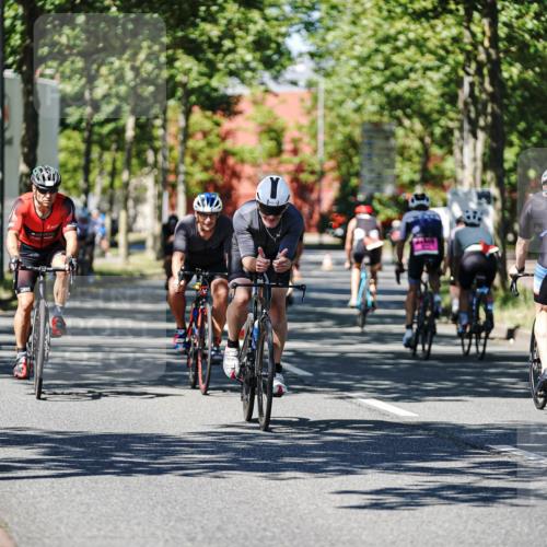 09.08.2026 - GEWOBA Citytriathlon Bremen Michael Burmester http://msf.ph/oto/9948403 09.08.2026 12:35:16 Radfahren 555, 574, 598, 600, 609, 624, 739, 773, 778, 804, 807, 826, 846, 1138 meine-sportfotos.de