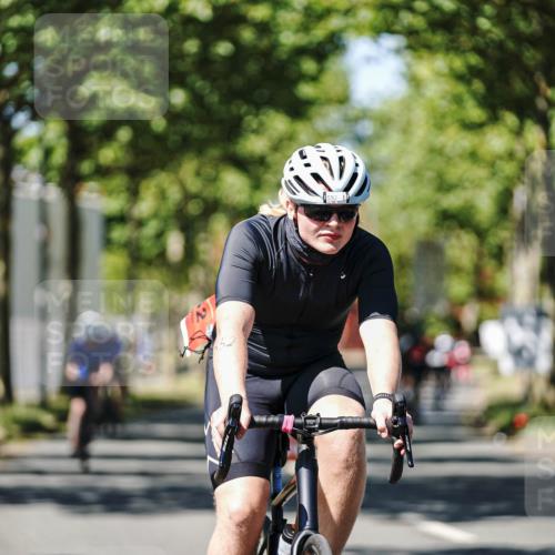 09.08.2026 - GEWOBA Citytriathlon Bremen Michael Burmester http://msf.ph/oto/9948422 09.08.2026 12:35:39 Radfahren 552, 758, 814, 895 meine-sportfotos.de