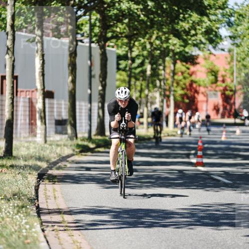 09.08.2026 - GEWOBA Citytriathlon Bremen Michael Burmester http://msf.ph/oto/9948432 09.08.2026 12:35:49 Radfahren 552, 758, 803, 814, 820, 895 meine-sportfotos.de