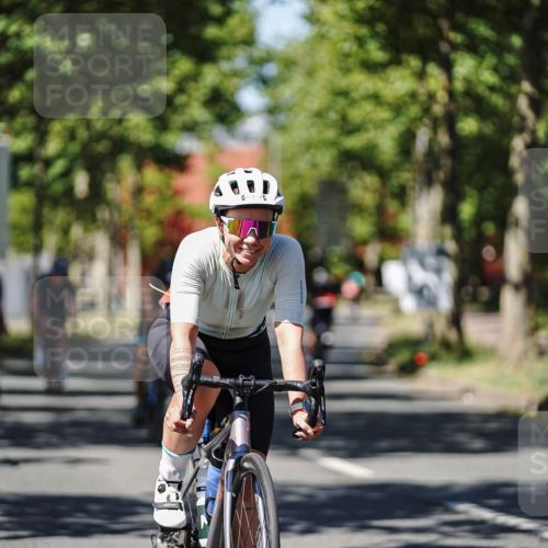 09.08.2026 - GEWOBA Citytriathlon Bremen Michael Burmester http://msf.ph/oto/9948449 09.08.2026 12:36:00 Radfahren 564, 595, 737, 803, 820, 869, 901, 918, 981, 1009, 1155 meine-sportfotos.de