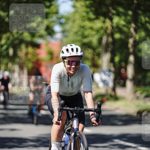 09.08.2026 - GEWOBA Citytriathlon Bremen Michael Burmester http://msf.ph/oto/9948450 09.08.2026 12:36:00 Radfahren 564, 595, 737, 803, 820, 869, 901, 918, 981, 1009, 1155 meine-sportfotos.de