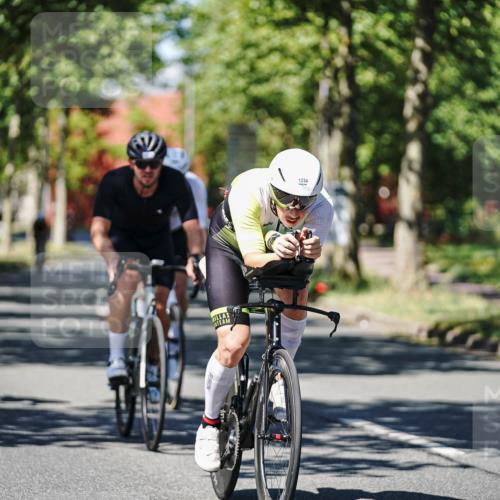 09.08.2026 - GEWOBA Citytriathlon Bremen Michael Burmester http://msf.ph/oto/9948476 09.08.2026 12:36:15 Radfahren 560, 562, 564, 565, 682, 737, 748, 781, 948, 981, 1110, 1119, 1139 meine-sportfotos.de