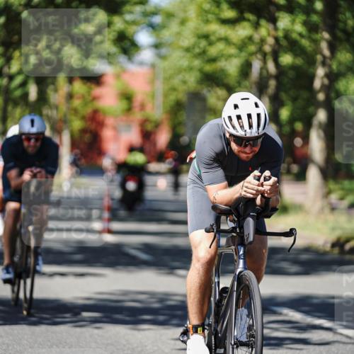 09.08.2026 - GEWOBA Citytriathlon Bremen Michael Burmester http://msf.ph/oto/9948592 09.08.2026 12:37:50 Radfahren 559, 571, 639, 687, 727, 745, 1114 meine-sportfotos.de