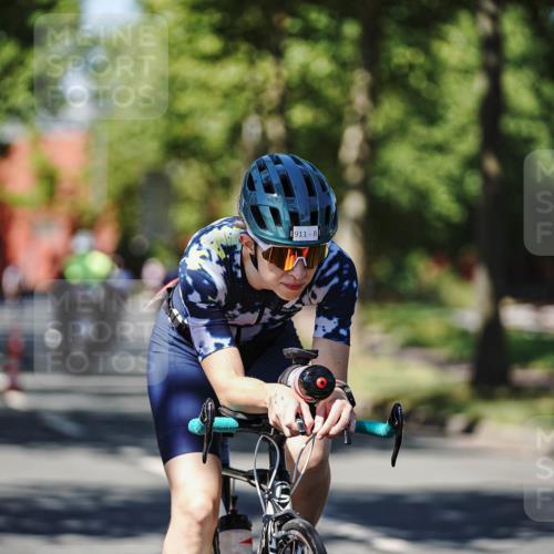 09.08.2026 - GEWOBA Citytriathlon Bremen Michael Burmester http://msf.ph/oto/9948602 09.08.2026 12:37:57 Radfahren 559, 571, 687, 745, 763, 897, 911, 1017, 1113, 1114 meine-sportfotos.de