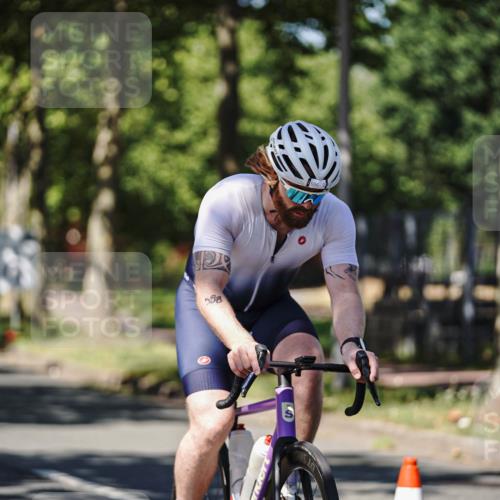 09.08.2026 - GEWOBA Citytriathlon Bremen Michael Burmester http://msf.ph/oto/9948624 09.08.2026 12:38:16 Radfahren 570, 596, 603, 672, 762, 806, 886, 911, 960 meine-sportfotos.de