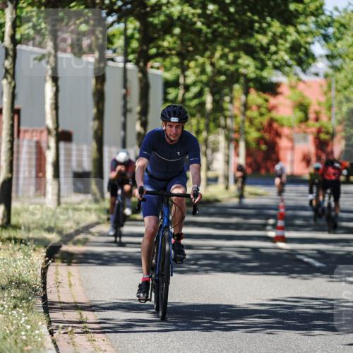 09.08.2026 - GEWOBA Citytriathlon Bremen Michael Burmester http://msf.ph/oto/9948667 09.08.2026 12:38:55 Radfahren 577, 625, 667, 694, 759, 798, 902, 1003 meine-sportfotos.de
