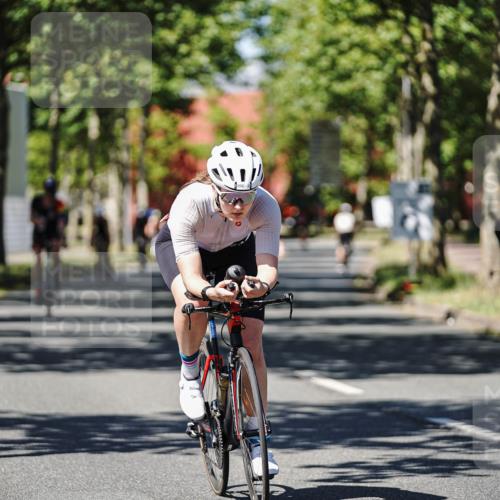 09.08.2026 - GEWOBA Citytriathlon Bremen Michael Burmester http://msf.ph/oto/9948709 09.08.2026 12:39:38 Radfahren 612, 656, 693, 783, 834, 840, 871, 896, 923, 998 meine-sportfotos.de