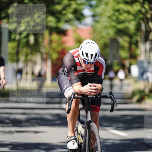 09.08.2026 - GEWOBA Citytriathlon Bremen Michael Burmester http://msf.ph/oto/9948835 09.08.2026 12:41:24 Radfahren 548, 602, 702, 711, 740, 858, 982, 1020 meine-sportfotos.de