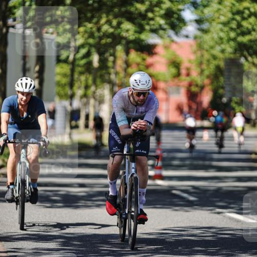 09.08.2026 - GEWOBA Citytriathlon Bremen Michael Burmester http://msf.ph/oto/9948845 09.08.2026 12:41:32 Radfahren 548, 602, 702, 711, 740, 767, 915, 933, 940, 982, 1020, 1159 meine-sportfotos.de