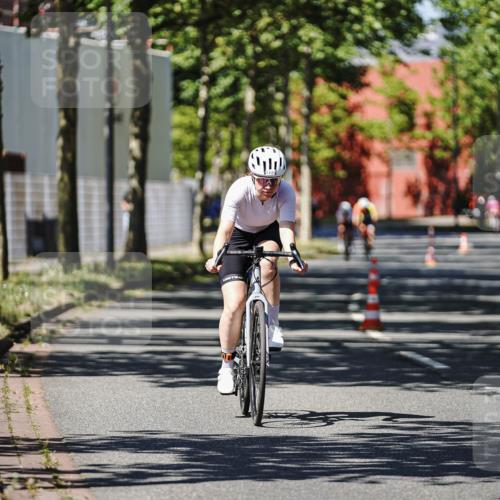 09.08.2026 - GEWOBA Citytriathlon Bremen Michael Burmester http://msf.ph/oto/9948881 09.08.2026 12:42:01 Radfahren 578, 684, 1107, 1123 meine-sportfotos.de
