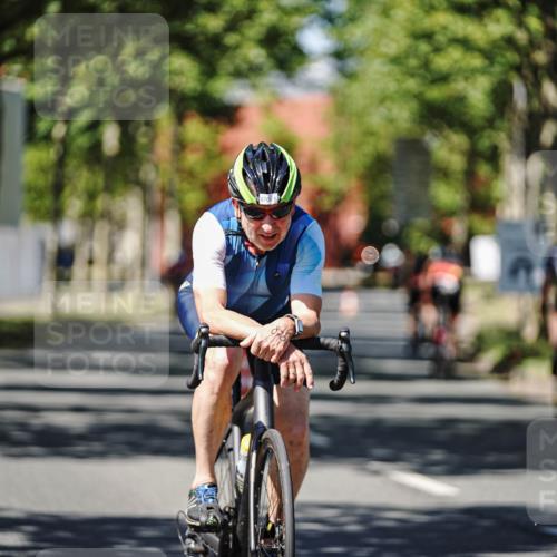 09.08.2026 - GEWOBA Citytriathlon Bremen Michael Burmester http://msf.ph/oto/9948905 09.08.2026 12:42:30 Radfahren 635, 768, 782, 870, 885, 966 meine-sportfotos.de