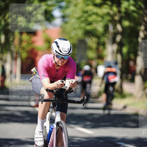 09.08.2026 - GEWOBA Citytriathlon Bremen Michael Burmester http://msf.ph/oto/9948913 09.08.2026 12:42:38 Radfahren 681, 720, 768, 870, 885, 966 meine-sportfotos.de