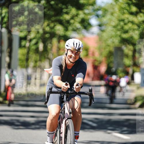 09.08.2026 - GEWOBA Citytriathlon Bremen Michael Burmester http://msf.ph/oto/9948917 09.08.2026 12:42:40 Radfahren 681, 720, 768, 870, 885, 966 meine-sportfotos.de