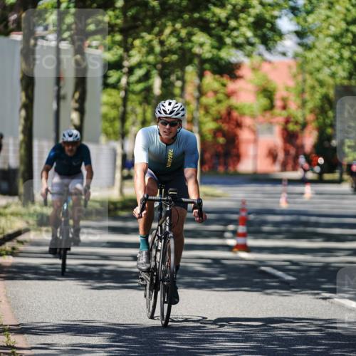09.08.2026 - GEWOBA Citytriathlon Bremen Michael Burmester http://msf.ph/oto/9948942 09.08.2026 12:42:59 Radfahren 543, 588, 649, 785, 890, 942, 1010, 1104, 1140 meine-sportfotos.de