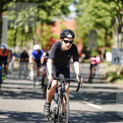 09.08.2026 - GEWOBA Citytriathlon Bremen Michael Burmester http://msf.ph/oto/9948968 09.08.2026 12:43:19 Radfahren 546, 558, 621, 674, 700, 732, 859, 887, 898, 944, 945, 989, 991, 996, 1105, 1108 meine-sportfotos.de