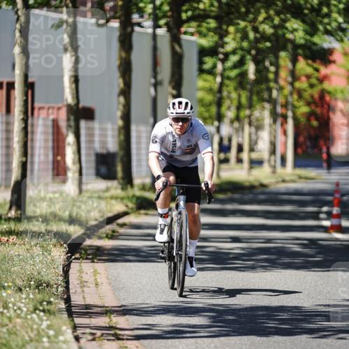09.08.2026 - GEWOBA Citytriathlon Bremen Michael Burmester http://msf.ph/oto/9949005 09.08.2026 12:43:46 Radfahren 633, 1125 meine-sportfotos.de