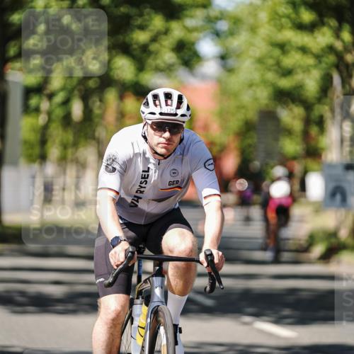 09.08.2026 - GEWOBA Citytriathlon Bremen Michael Burmester http://msf.ph/oto/9949007 09.08.2026 12:43:47 Radfahren 633, 1125 meine-sportfotos.de