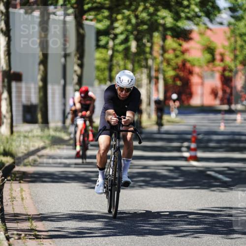 09.08.2026 - GEWOBA Citytriathlon Bremen Michael Burmester http://msf.ph/oto/9949027 09.08.2026 12:44:10 Radfahren 614, 660, 661, 714, 891, 951, 957, 974 meine-sportfotos.de