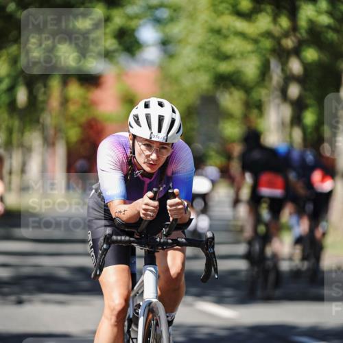 09.08.2026 - GEWOBA Citytriathlon Bremen Michael Burmester http://msf.ph/oto/9949035 09.08.2026 12:44:14 Radfahren 614, 658, 660, 661, 714, 854, 891, 957, 974 meine-sportfotos.de