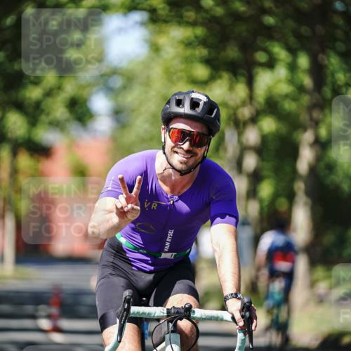 09.08.2026 - GEWOBA Citytriathlon Bremen Michael Burmester http://msf.ph/oto/9949071 09.08.2026 12:44:35 Radfahren 587, 629, 654, 669, 771, 779, 801, 849, 936, 1014, 1106, 1122, 1152 meine-sportfotos.de