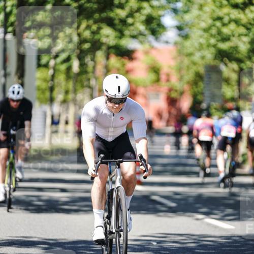 09.08.2026 - GEWOBA Citytriathlon Bremen Michael Burmester http://msf.ph/oto/9949102 09.08.2026 12:45:05 Radfahren 556, 597, 607, 610, 631, 666, 676, 690, 813, 831, 842, 843, 853, 862, 985, 1117, 1128 meine-sportfotos.de
