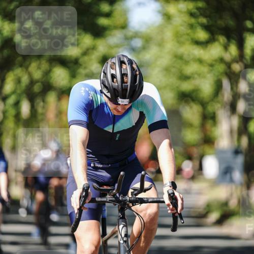 09.08.2026 - GEWOBA Citytriathlon Bremen Michael Burmester http://msf.ph/oto/9949154 09.08.2026 12:45:47 Radfahren 630, 632, 691, 723, 791, 830, 856, 881, 908, 922, 927, 962, 1007, 1011 meine-sportfotos.de