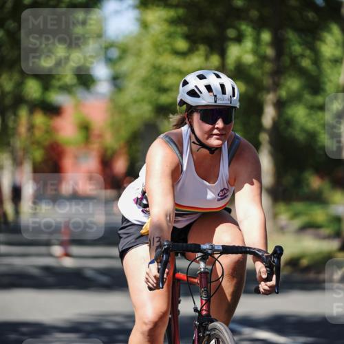 09.08.2026 - GEWOBA Citytriathlon Bremen Michael Burmester http://msf.ph/oto/9949166 09.08.2026 12:45:53 Radfahren 630, 632, 691, 703, 723, 791, 830, 856, 881, 908, 913, 922, 927, 962, 1007, 1011 meine-sportfotos.de