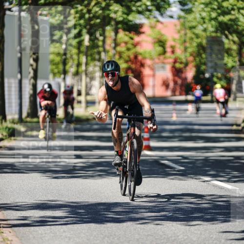 09.08.2026 - GEWOBA Citytriathlon Bremen Michael Burmester http://msf.ph/oto/9949175 09.08.2026 12:46:04 Radfahren 691, 698, 703, 746, 775, 791, 881, 899, 913, 962, 1002, 1007 meine-sportfotos.de