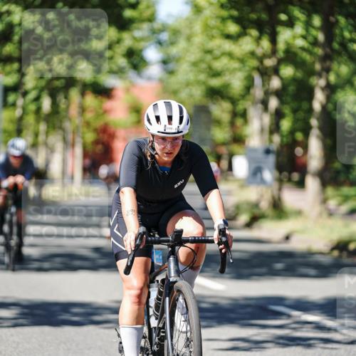 09.08.2026 - GEWOBA Citytriathlon Bremen Michael Burmester http://msf.ph/oto/9949194 09.08.2026 12:46:11 Radfahren 698, 703, 746, 775, 899, 917, 1002 meine-sportfotos.de