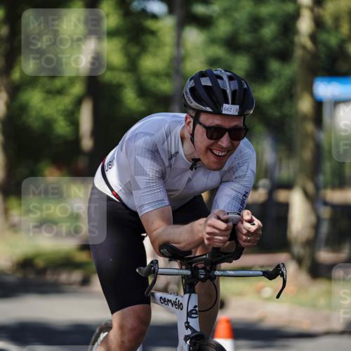 09.08.2026 - GEWOBA Citytriathlon Bremen Michael Burmester http://msf.ph/oto/9949247 09.08.2026 12:47:28 Radfahren 540, 554, 619, 646, 662, 721, 747, 793, 969 meine-sportfotos.de