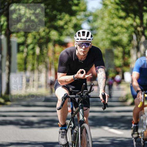 09.08.2026 - GEWOBA Citytriathlon Bremen Michael Burmester http://msf.ph/oto/9949252 09.08.2026 12:47:32 Radfahren 540, 593, 619, 646, 662, 721, 747, 793 meine-sportfotos.de