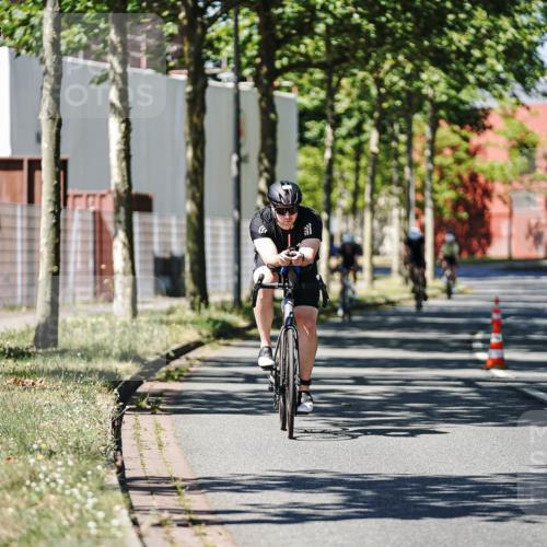 09.08.2026 - GEWOBA Citytriathlon Bremen Michael Burmester http://msf.ph/oto/9949268 09.08.2026 12:47:44 Radfahren 593, 618, 642, 719, 735, 904 meine-sportfotos.de