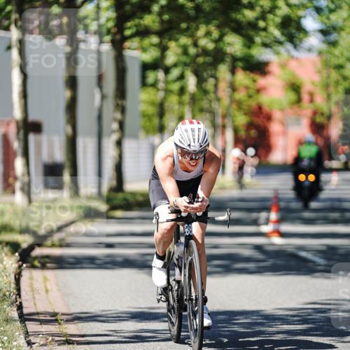 09.08.2026 - GEWOBA Citytriathlon Bremen Michael Burmester http://msf.ph/oto/9949380 09.08.2026 12:49:29 Radfahren 569, 583, 710, 757, 765, 803, 924, 963, 983, 999, 1160 meine-sportfotos.de