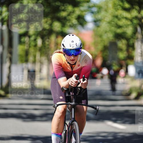 09.08.2026 - GEWOBA Citytriathlon Bremen Michael Burmester http://msf.ph/oto/9949389 09.08.2026 12:49:36 Radfahren 583, 680, 710, 803, 924, 963, 983, 1150, 1160 meine-sportfotos.de