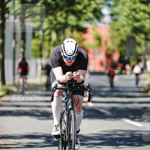 09.08.2026 - GEWOBA Citytriathlon Bremen Michael Burmester http://msf.ph/oto/9949393 09.08.2026 12:49:41 Radfahren 680, 710, 803, 852, 874, 924, 963, 983, 1150 meine-sportfotos.de